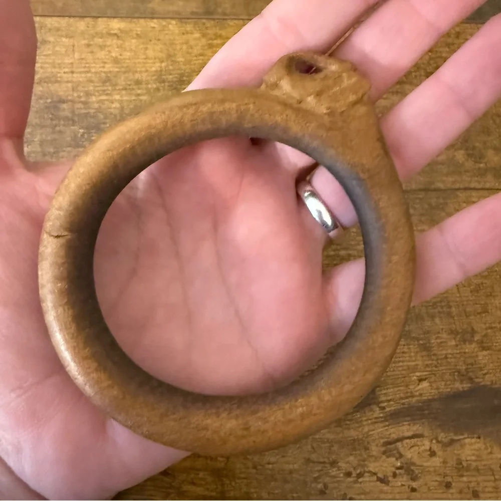 Vintage Hand Carved Elephant Wood Bracelet Animal Bangle‎ Boho Hippie Nature Tan - Picture 2 of 5